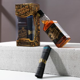 Набор «С Новым годом!»: гель для душа во флаконе виски 250 мл, аромат древесный и пряный, платок в форме сигары