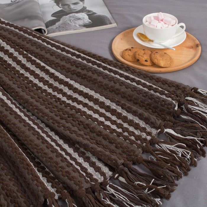 Покрывало стеганое на кровать marca marco. Покрывало paters lux cotton фисташковое барокко 240*240 с размерами: 240 x 240 см. Плед ancien 170*240. Плед leo "малютка" 1712. Маркет плед.