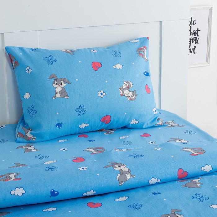 Постельное бельё Экономь и Я 1,5 сп. «Зайки» цвет голубой, 145×210, 150×210, 50×70 см-1 шт, бязь 120 гр/м2 - фото 798332734