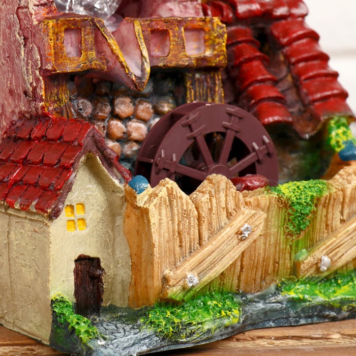Фонтан "Большой дом" 15*18*25 см (с подсветкой)