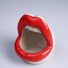 Ashtray "Lip", 12x10 cm