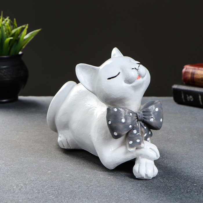 Фигура "Кот с бантом" белый, 13х21см