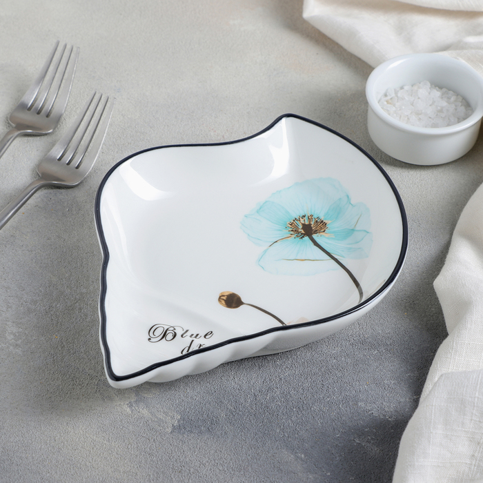 белорусские обои мечта в интерьере. сервировка с голубыми тарелками. пансионат мечта кисловодск. масленка (15)/ангарск /1/1/15/. плакат мечтай.