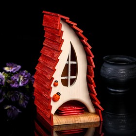 Чайный домик «Красный чулок», 140 x 140 x 260 мм, материал: дуб, сосна