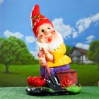 Садовая фигура "Гном с лопатой" большой 75х47см Садовая фигура "Гном с лопатой" большой 75х47см