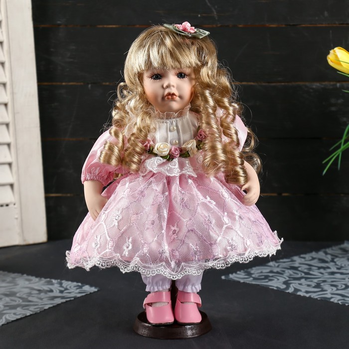 Кукла коллекционная керамика "Валечка в розовом платье с кружевом" 30 см
