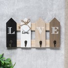 Крючки декоративные дерево "Надпись Love на заборе" 15х6,5х27 см Крючки декоративные дерево "Надпись Love на заборе" 15х6,5х27 см