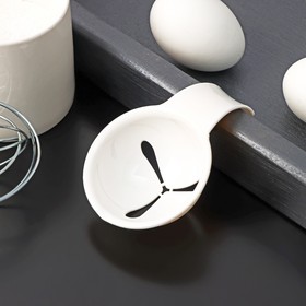 Разделитель для яиц с фиксатором, 11×7,5×3,5 см, цвет белый