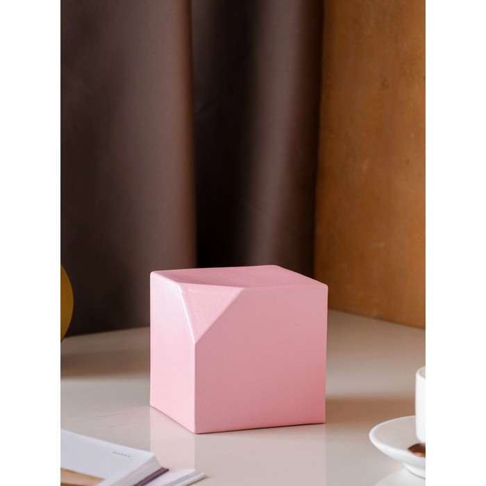 Cube ceramic. Ваза керамическая куб. Ваза керамическая куб настольная. Настольная из кубов. Бежевые Кубы.