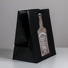 Пакет ламинированный с пластиковым окном «Крутой мужик», 30,5 × 25 × 17,5 см 4647173