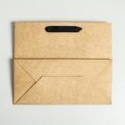 Пакет крафтовый с пластиковым окном «Flowers», 24 х 20 х 11см 4766891