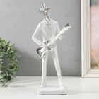 Сувенир полистоун "Музыкант с гитарой" белый с серебром 27,5х7,5х12,5 см - фото 985628