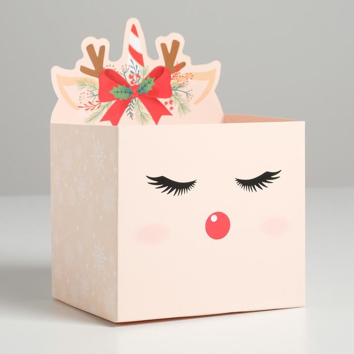 Коробка для мини-букетов «С новым годом», оленёнок, 12 х 18 х 10 см