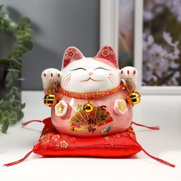 Сувенир керамика копилка "Розовый кот Манэки-нэко с колокольчиками" 11,5х11,5х9,5 см - фото 997917