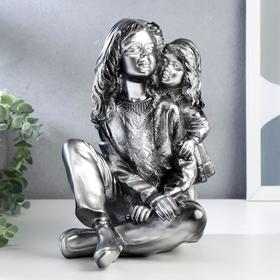 Souvenir polystone "Mother and daughter" silver 25x20x15 cm