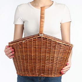 A picnic basket with a lid, 42x28 n27/46 cm
