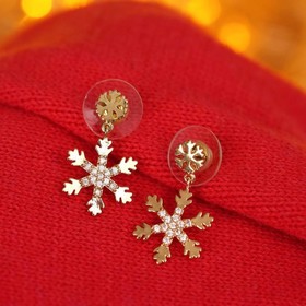 Серьги новогодние "Снежинки" со стразами, цвет белый в золоте