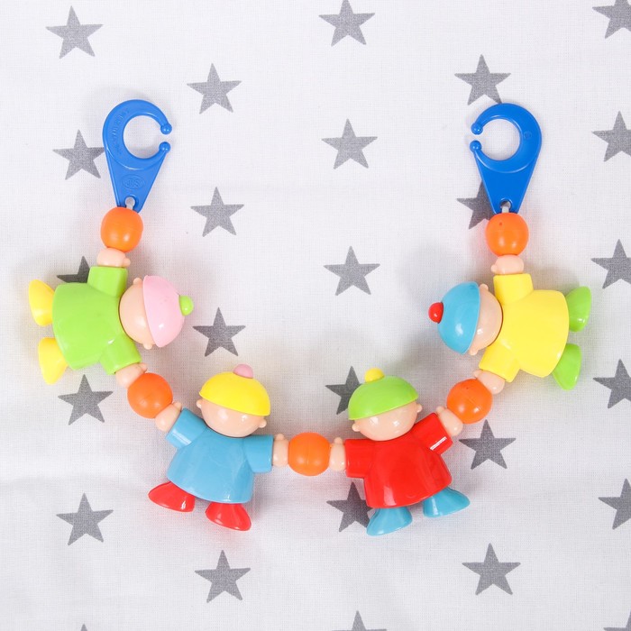 Растяжка на коляску. Погремушка растяжка на коляску. Растяжка на кроватку конфетка. Растяжка из деревянных бусин на коляску. Деревянная растяжка на кроватку.