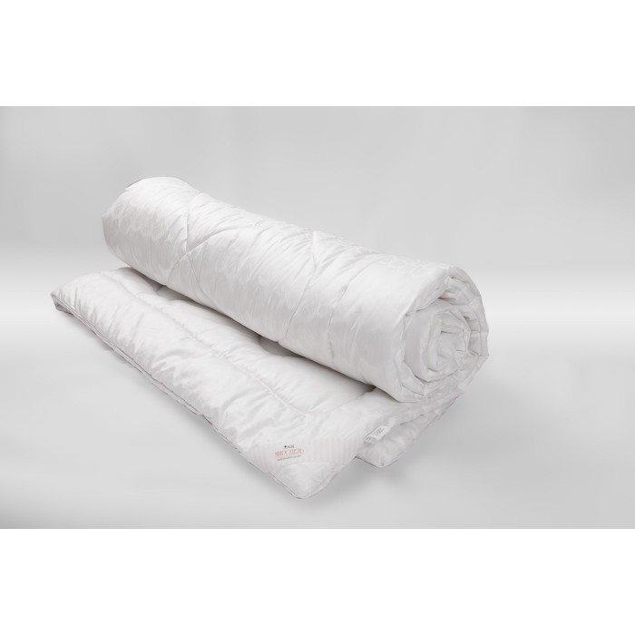 The Mirodel blanket is all-weather, artificial swan fluff, 200 * 220 ± 5 cm, microfiber, 200 g / m2. 