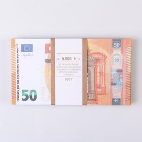 Пачка купюр ′50 евро′ в Донецке