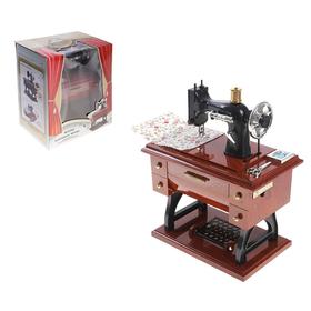 Машинка швейная шкатулка «Классика», световые, звуковые эффекты, работает от батареек