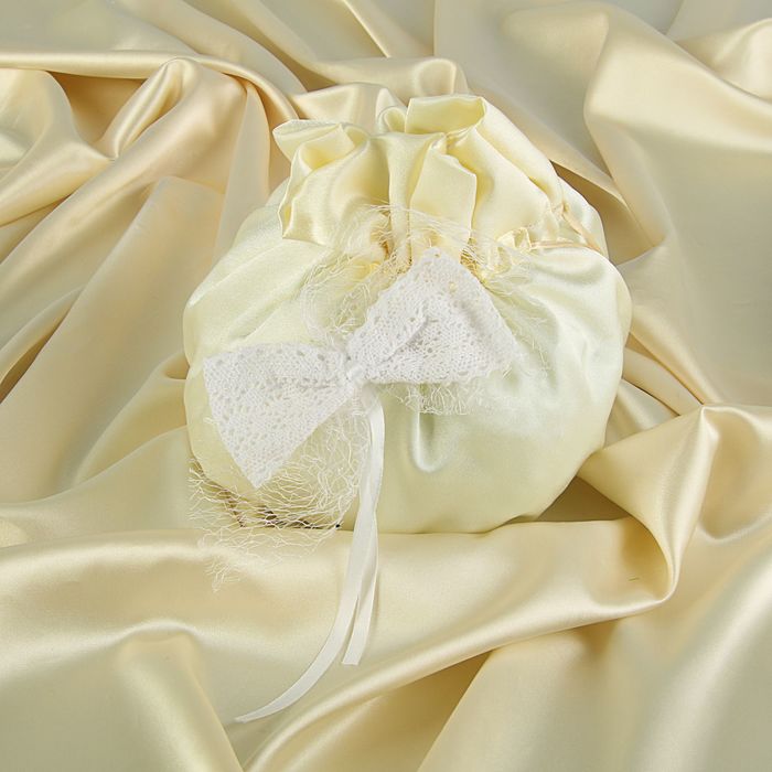 Сумочка невесты со стразами и кружевом, атлас-жаккард, белая