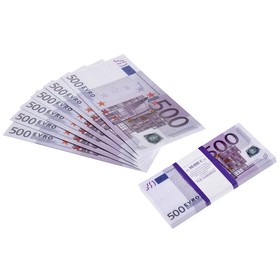Пачка купюр 500 евро в Донецке