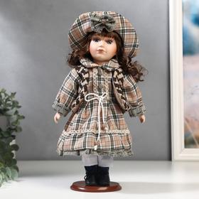 Кукла коллекционная керамика "Шатенка в бежево-зелёном наряде в клетку" 30 см в Донецке