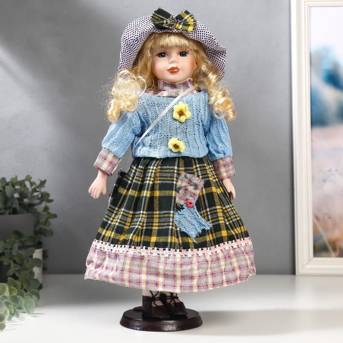 Кукла коллекционная керамика "Блондинка с кудрями, в голубом свитере с цветочками" 40 см - фото 260033