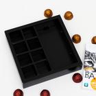 Коробка под 8 конфет + шоколад, с окном, "Цветы", 17,7 х 17,85 х 3,85 см 7007552