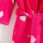 Халат махровый детский Крошка Я "Сердечки" р-р 34, цв. розовый, 100%хл, 360 г/м2 - фото 799639385