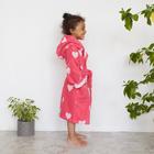 Халат махровый детский Крошка Я "Сердечки" р-р 34, цв. розовый, 100%хл, 360 г/м2 - фото 799768688