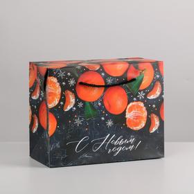 Пакет-коробка «Мандарины», 23 × 18 × 11 см