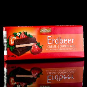 Шоколад Böhme Creme-Schokolade Erdbeer с клубничной начинкой, 100 г