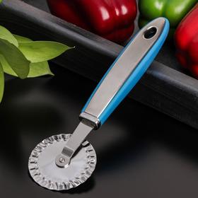 Нож для пиццы и теста Доляна Blade, 20 см, ручка soft touch, цвет синий
