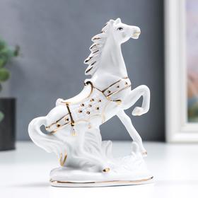 Сувенир керамика "Белый конь с золотой амуницией" 15 см в Донецке