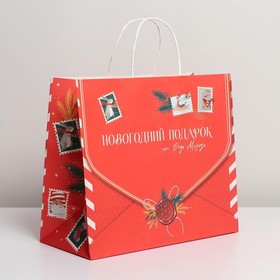 Пакет подарочный крафтовый «Новогодний подарок», 32 × 28 × 15 см