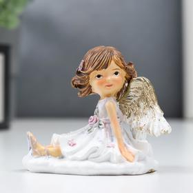 Сувенир полистоун "Ангел-девочка сидит на облачке, в платьице" бело-розовый 6,5х5,5х7 см