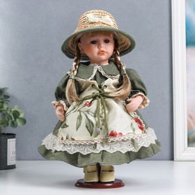 Кукла коллекционная керамика "Людочка в зелёном платье с цветами, в шляпке" 30 см в Донецке