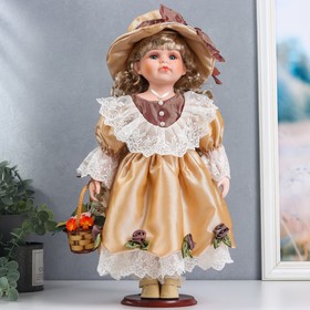 Кукла коллекционная керамика ′Вика в золотистом платье с корзиной цветов′ 40 см в Донецке