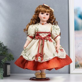 Кукла коллекционная керамика "Оля в платье с цветами и бордовой нижней юбкой" 40 см в Донецке