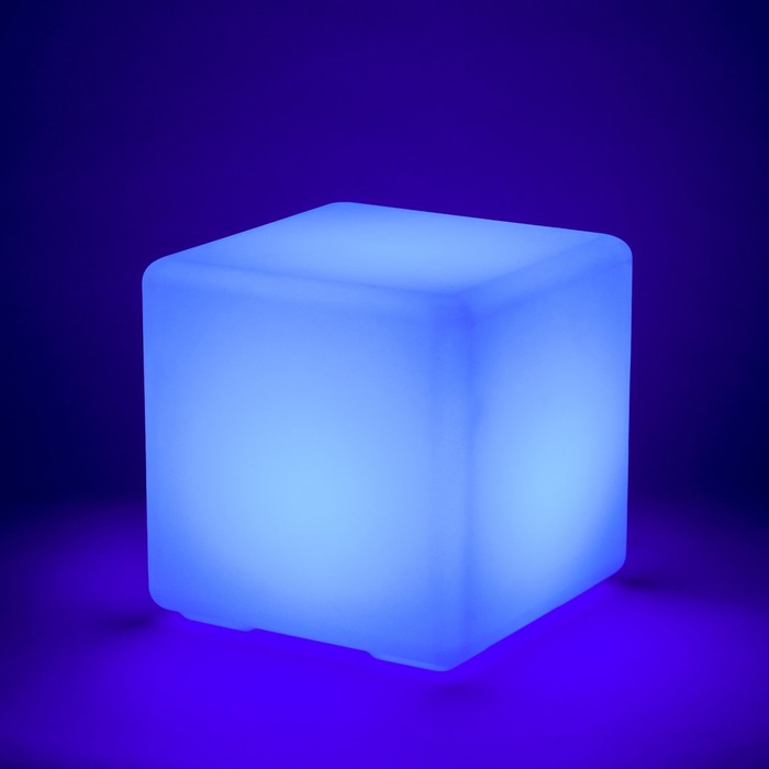 Светильник cube. Светильник кубик. Плафон куб 120х120 матовый. Портал кубик светильник. Светильники кубики Майкрософт.