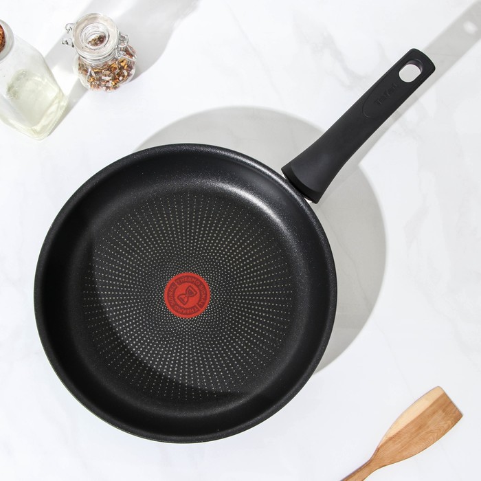 Easy chef. Сковорода сималенд 3795256. tefal daily chef red g2731972.