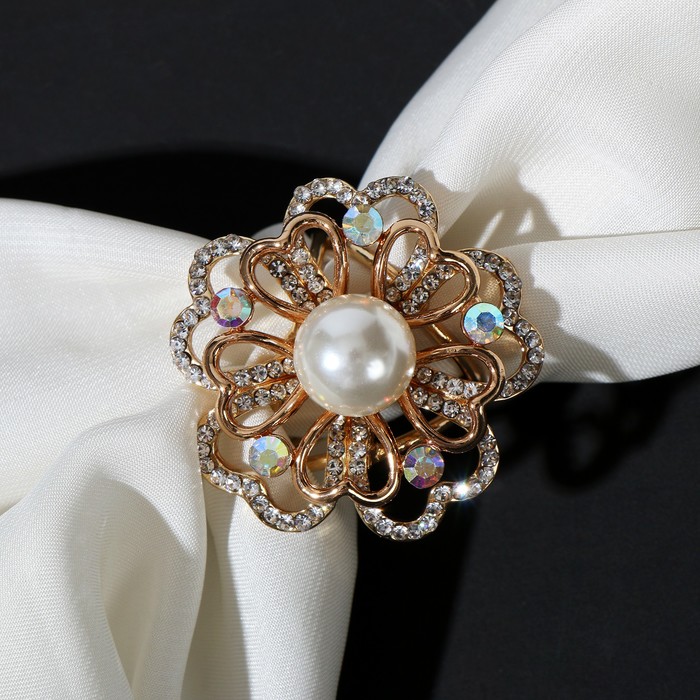 Кольцо для платка "Цветок" с сердечками, цвет радужно-белый в золоте - фото 3684343