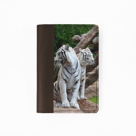 Обложка на паспорт комбинированная "Белые тигры", шоколад белая вставка 9,5х13,3х0,3см