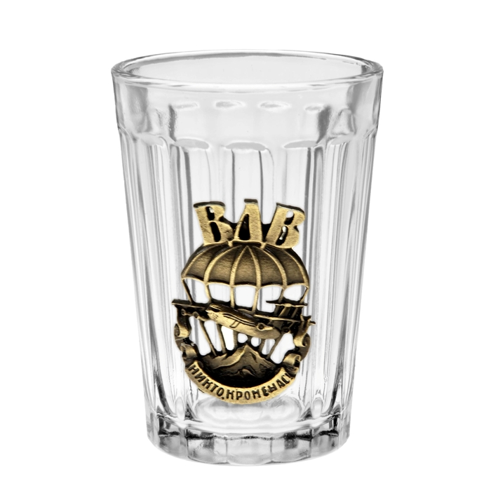 Коктейль в граненом стакане. Граненый стакан сувенирный. Граненый стакан сувенирный. Граненый стакан 150 мл. Граненый стакан.