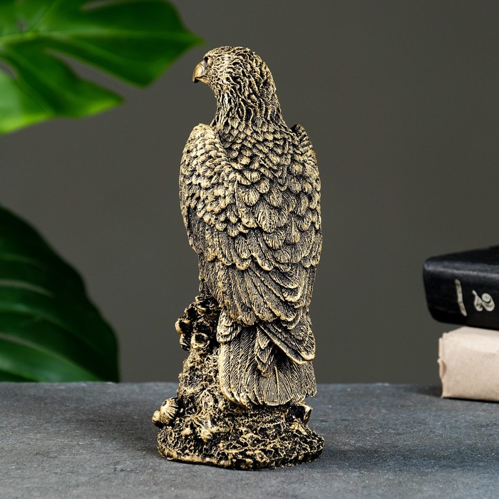статуэтка сокол из бронзы. бронза сокол. статуэтка сокол. статуэтки из змеевика. статуэтка сокол из бронзы.
