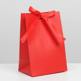 Пакет подарочный с лентой «Красный», 13 × 19 × 9 см