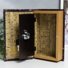 Сейф-книга дерево кожзам "Французский бульдог в наушниках и очках" 21х13х5 см - фото 800889230