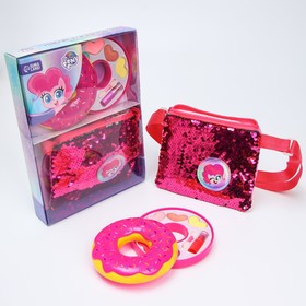 A set of children's cosmetics and accessories 